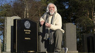 مردی به طور تصادفی قبر خود را پیدا کرد + عکس / اسکاتلند