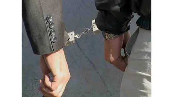 اعتراف 2 سیاهپوست خارجی به کلاهبرداری با دلارهای سیاه در شیراز