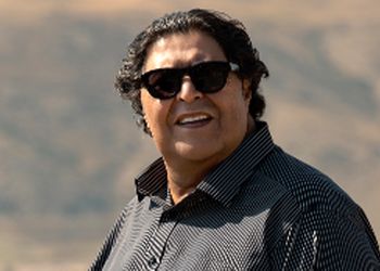 لحظه‌ احساسی و نوستالژیک فرهاد اصلانی بازیگر "سریال از یاد رفته" با انتشار تصویر مادر و یاد پدر فقیدش