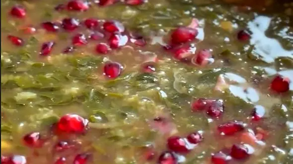 آش انار سنتی ایرانی که میتونی برای شب یلدا هم درست کنی / فیلم