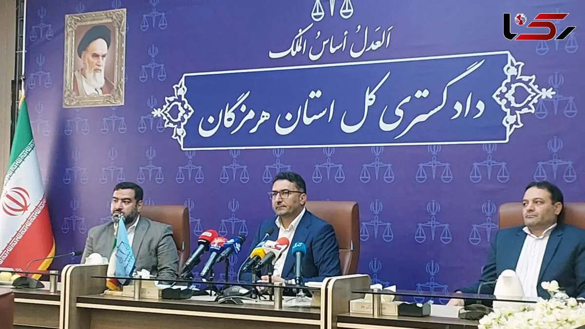 شناسنامه ایرانی به فردی داده می شود که پدر و مادر ایرانی داشته باشد