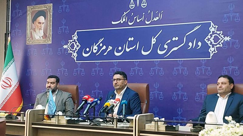 رئیس کل دادگستری استان هرمزگان در نشست خبری امروز ( شنبه )  با اصحاب رسانه