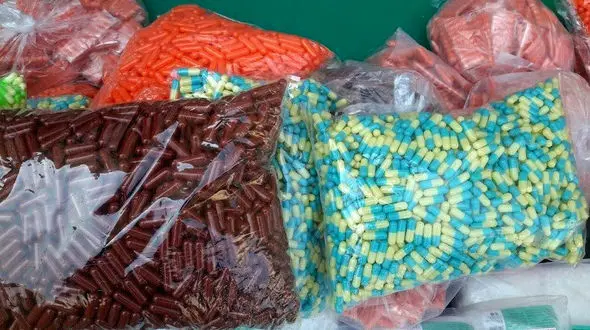 این قرص های چاقی و لاغری جان تهرانی ها را به خطر می انداخت / پلیس فاش کرد + تصاویر 