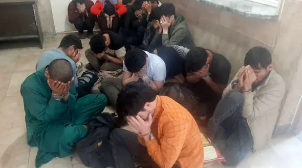 کشف شرکت هرمی با حضور اتباع غیرمجاز 