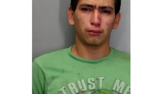 به من اعتماد کنید! / شعار عجیب یک دزد + عکس 