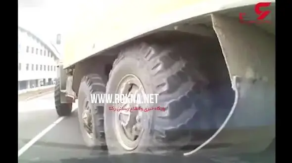 راننده کامیون خودروی سواری را زیر گرفت + فیلم 