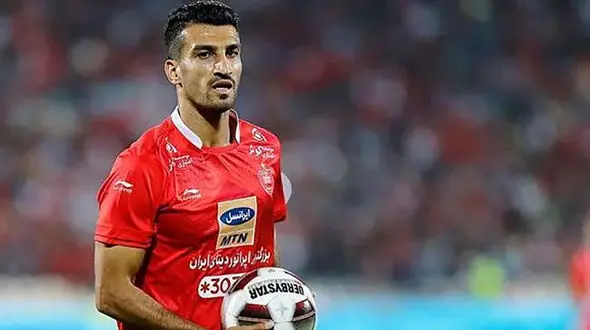 احترام نظامی ماهینی به آرامگاه کوروش کبیر