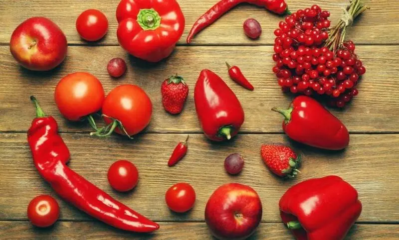 سبزیجات و میوه های قرمز