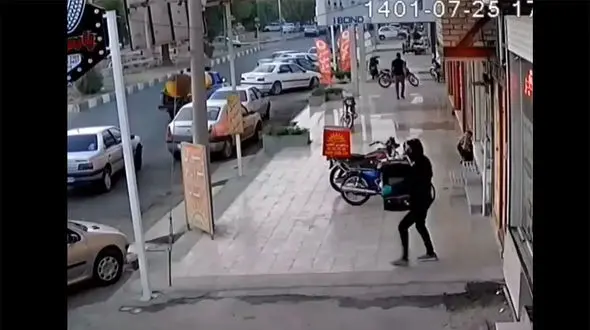 تصاویر تکان‌دهنده از سرقت مسلحانه از یک کلینیک زیبایی در دزفول / دستگیری سارق کلنیک زیبایی در شهرستان دزفول