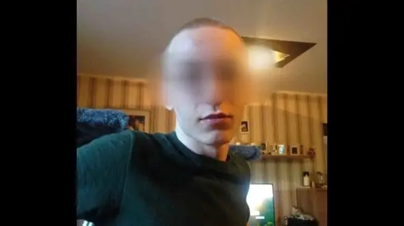 انتشار عکس های صحنه قتل کودک 9 ساله در اینترنت قاتل 19 ساله را لو داد +عکس