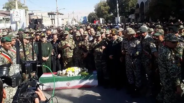 پیکرشهید مدافع حریم آسمان ایران در کرمانشاه تشییع شد