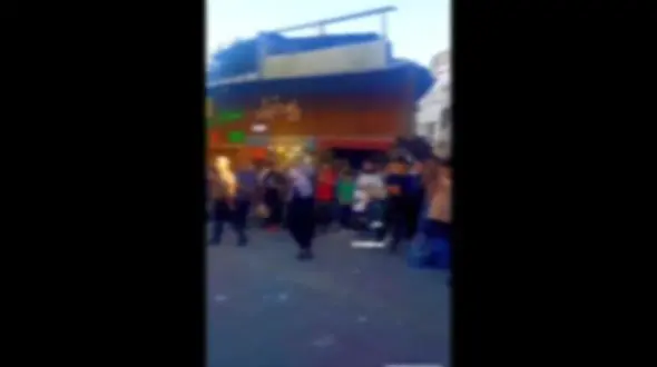 فیلم غوغای دختر جوان در متروی تجریش / همه را حیرت زده کرد !!