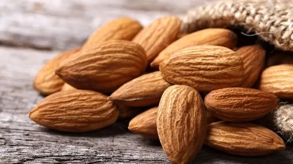 زیبایی پوست با روغن بادام تلخ 