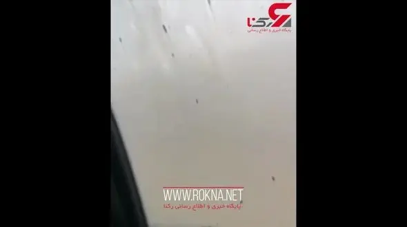 فیلم وحشتناک از داخل خودرو یک خانواده گرفتار در سیل شیراز 