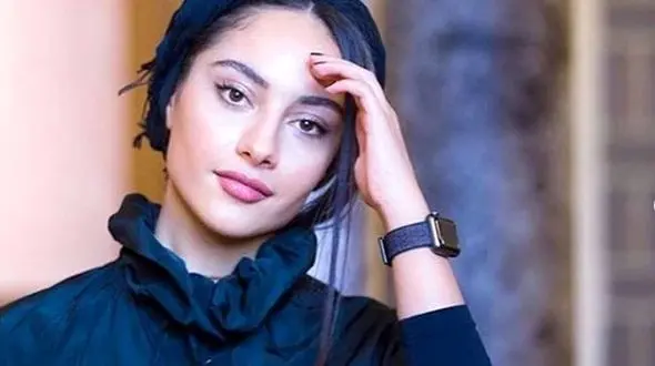 استایل جذاب ترلان پروانه با مانتو خوشرنگ + عکس