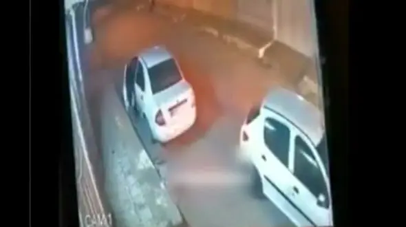 خنده دارترین شگرد برای فراری دادن دزدان خودرو در تهران + فیلم باورنکردنی