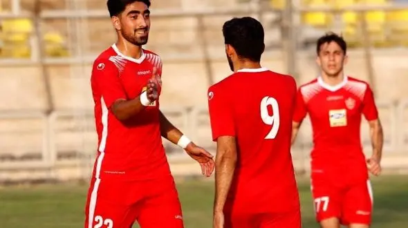 سرمربی پرسپولیس یک بازیکن دیگر را نخواست/ جلسه برای فسخ توافقی قرارداد