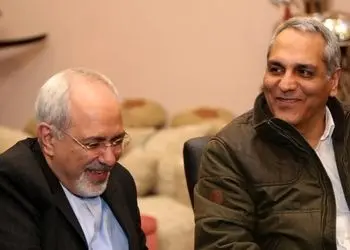 فیلم / شوخی مهران مدیری با جواد ظریف: موبایلتون رو بدید من جواب میدم؛ /  ظریف: پس جواب دبیر کل سازمان ملل را هم خودت بده! ...