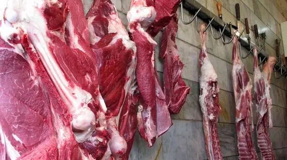 کاهش قیمت گوشت گوسفندی و گوساله در بازار
