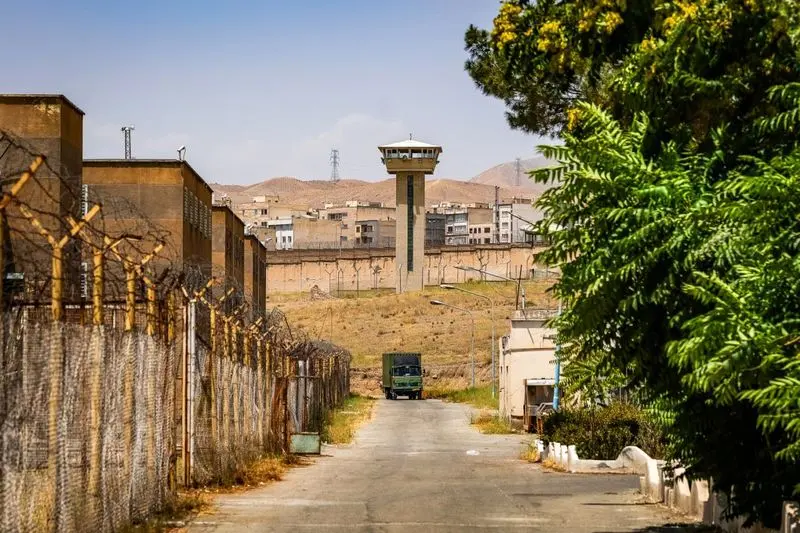 چه مجرمانی از زندان رجایی شهر فرار کردند / نگاهی
