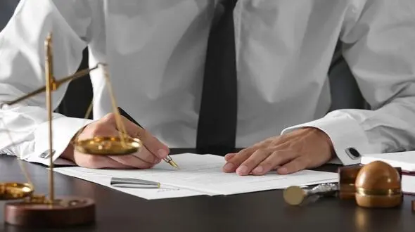 بهترین وکیل در اهواز + 6 ویژگی در انتخاب وکیل در اهواز