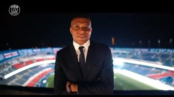 رسمی؛ امباپه قرادادش را با پاری سن ژرمن تمدید کرد+فیلم