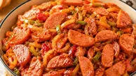 آموزش نوستالژی ترین ساندویچ دهه شصتی ها / سوسیس بندری درست کنیم؟ + عکس مراحل پخت