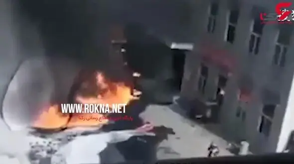 فیلم لحظه زنده زنده آتش گرفتن 2 آتش نشان خارجی