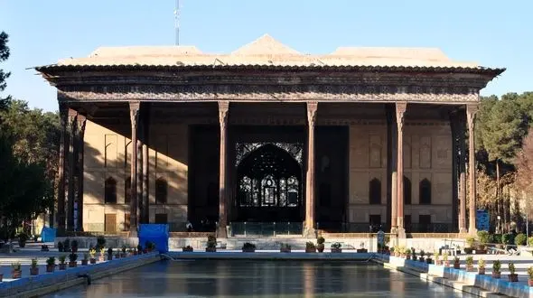 از غروب بندر تا شکوه بیستستون