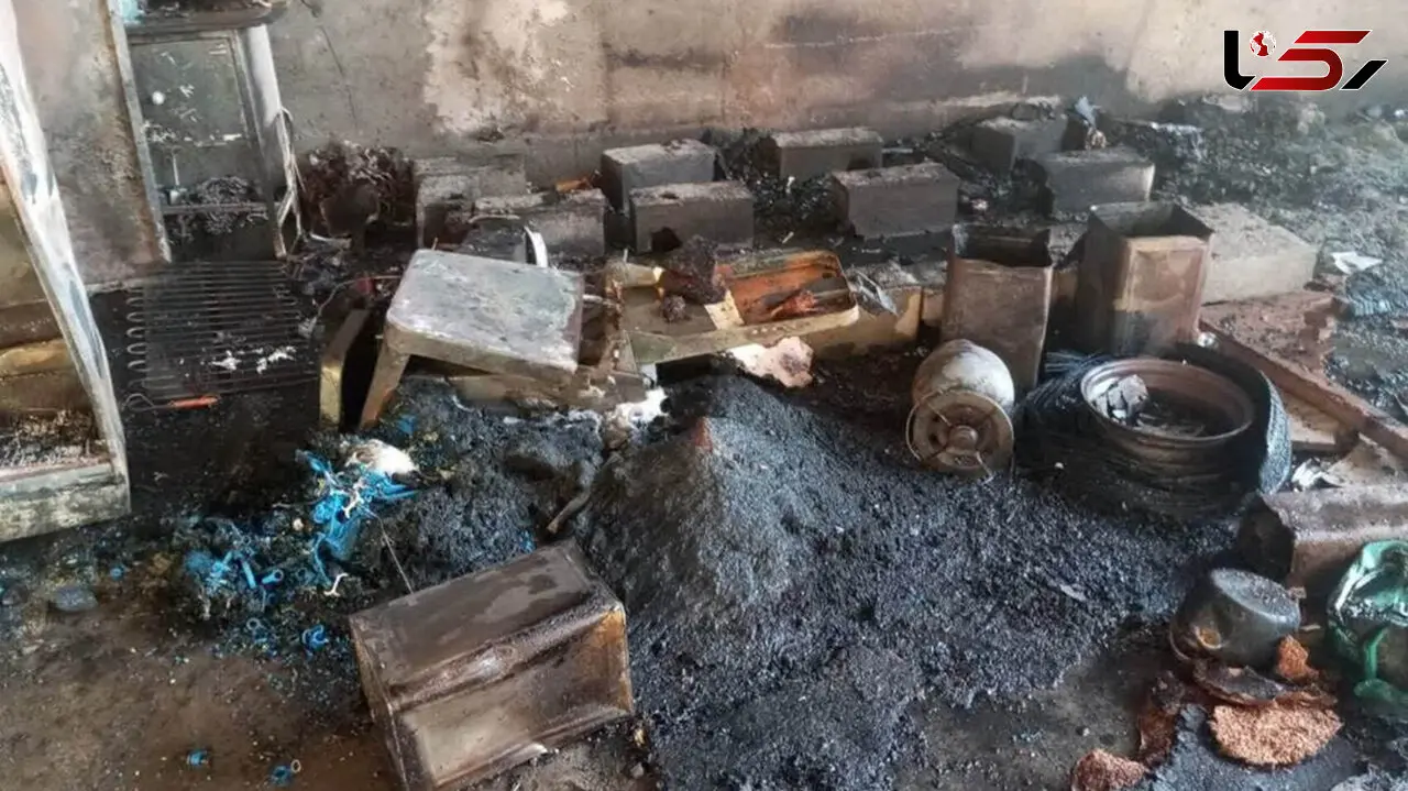 آتش سوزی گسترده در انبار ضایعات پلاستیک در مشهد
