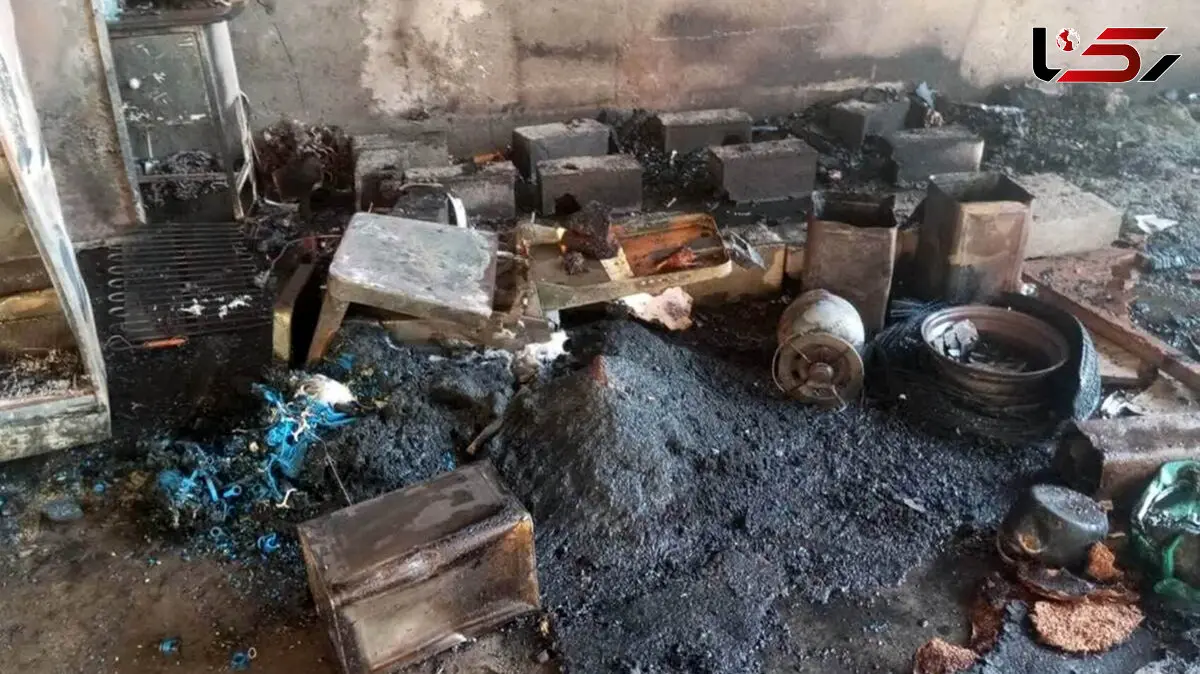 آتش سوزی گسترده در انبار ضایعات پلاستیک در مشهد
