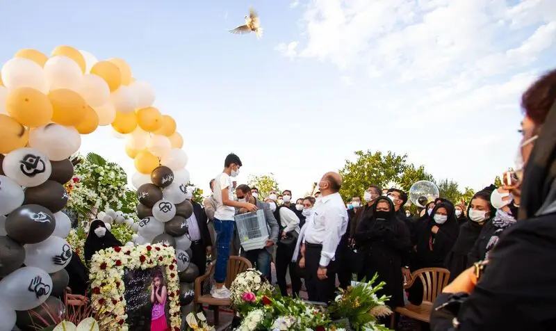 تولد ویانا فرز‌ند مدافعان سلامت بر سر مزارش + عکس