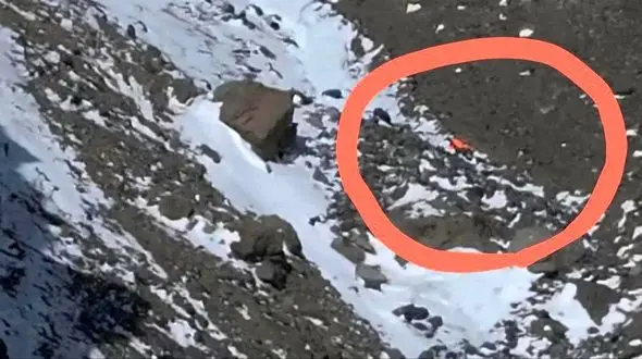 پیکر بی جان بانوی کوهنورد طاهره حاصلی در یخچال «کافر دره» دماوند پیدا شد + فیلم