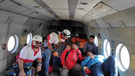 نجات کوهنورد گرفتار در کوه دنا توسط بالگرد هلال احمر+عکس