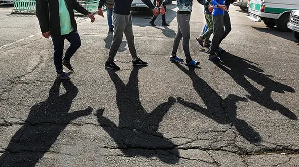 سارقان چاقو به‌دست دستگیر شدند