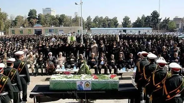 پیکر سرباز جان باخته در مشهد تشییع شد