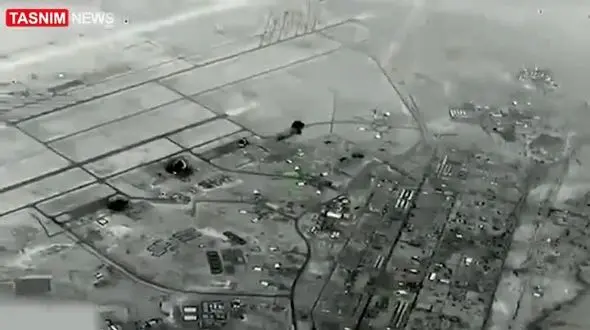 اولین فیلم ماهواره ای از لحظه برخورد موشک های ایران به عین‌الاسد 