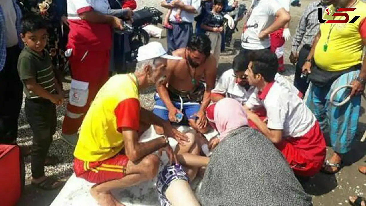 نجات پسر ۱۵ ساله از غرق شدن در ساحل بابلسر