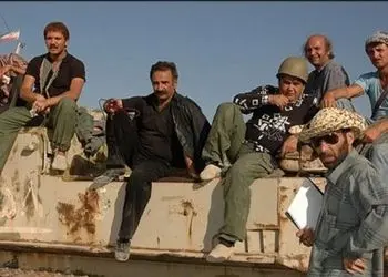 فیلم/ یادی کنیم از شاهکارترین سکانس اخراجی‌ها 2؛ تحلیل دانشجوی پزشکی برای لاپوشانی سوتی رفقا در اسارت/ امین حیایی: این قالب سر حاجی گرینوفِ