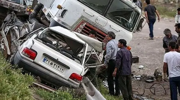 مرگ تلخ 4 سرنشین پراید در تصادف با تریلی