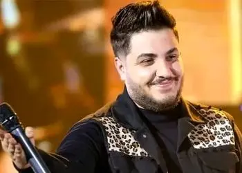 ویدیو وایرال شده در صفحات تاجیکستانی از تذکر آرون افشار به دختر تاجیکستانی: نیا بالا لطفا/ تو بهم عشق دادی اما در ایران برام مشکل میشه