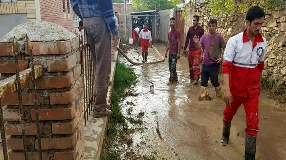 وقوع سیل در شهرستان باغملک خانه ها را تخریب کرد