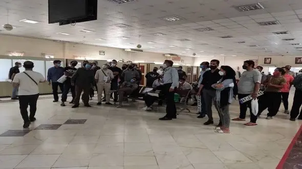 جولان کرونا در مرکز تعویض پلاک خاوران تهران / مدیریت شهری کرونا صفر + فیلم