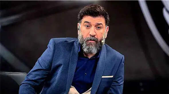 عکس / یلدای علی انصاریان در قبرستان
