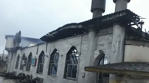 فیلم لحظه آتش سوزی مهیب یک مسجد در زیباکنار + جزییات