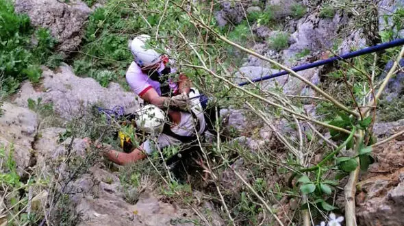 عکس های وحشتناک از یک عملیات در کوه صعب العبور / ما همیشه آماده باشیم !