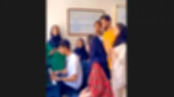 جنجال فیلم آواز خوانی  مختلط دختران و پسران دانشجو  /  باد میشم میرم تو موهات !