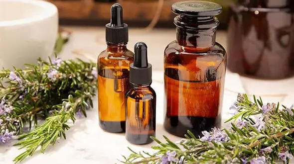 بهترین روغن‌ های مراقبت از مو برای تقویت و ترمیم موها