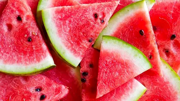  مصرف هندوانه برای چه افرادی مضر است؟