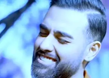 فیلم آواز باشکوه  سهیل مهرزادگان /  آهنگ جدید گلی /  گلی بیا گلدونت میشم آفتاب و بارونت میشم...